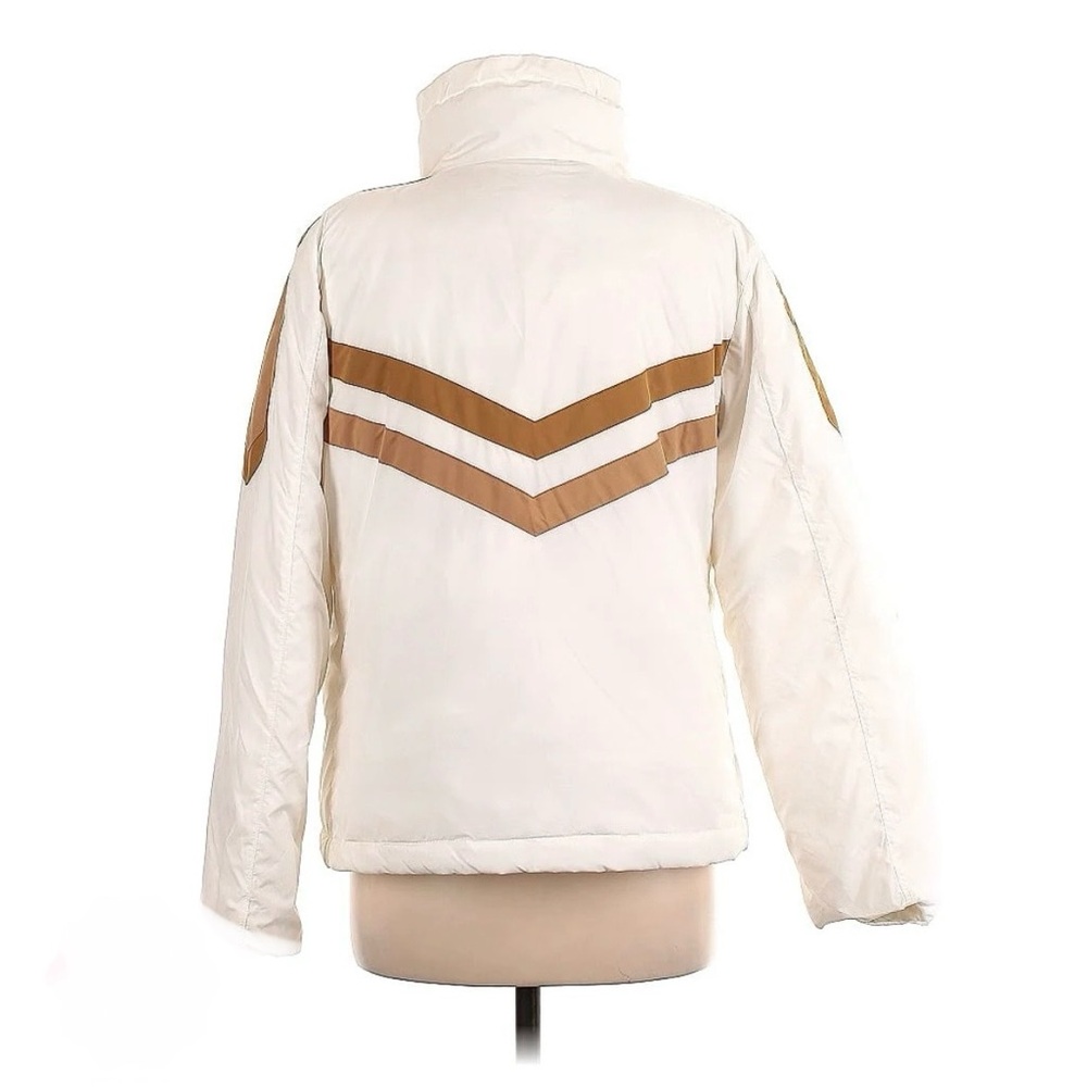 GAP Snow Jacket #ApresSkiFashion